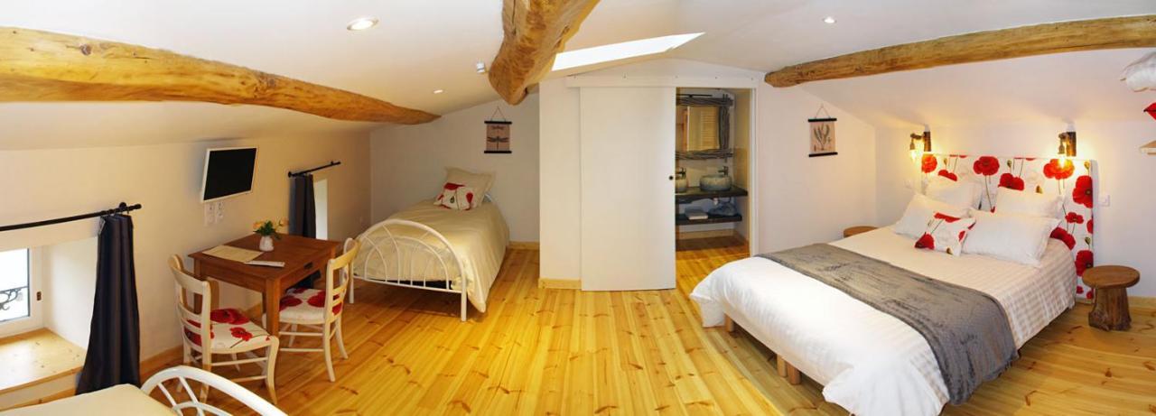 Bed and Breakfast La chenevière Saint-Rémy-de-Chargnat Esterno foto