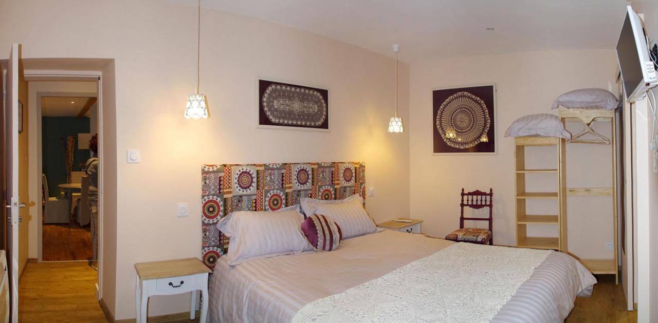 Bed and Breakfast La chenevière Saint-Rémy-de-Chargnat Esterno foto